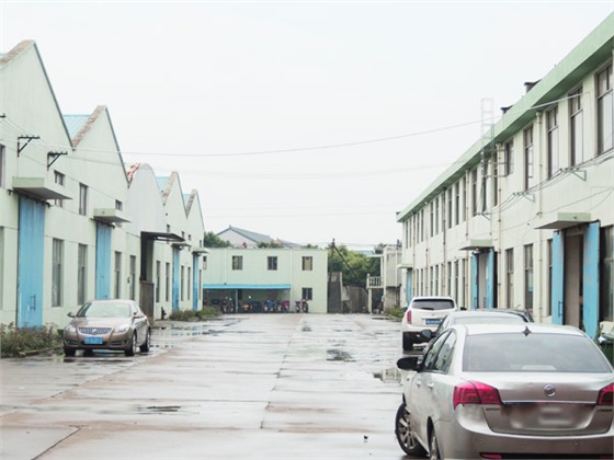 生產(chǎn)基地內(nèi)部