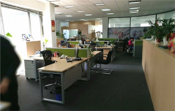 定制時(shí)尚辦公家具廠家|西門子員工辦公區(qū)
