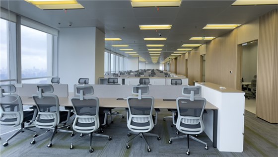 開放式辦公家具：8人組辦公桌