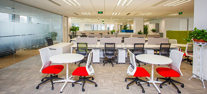 員工桌,洽談桌,實(shí)木大班臺(tái),牛皮老板椅,屏風(fēng)隔斷,高端辦公家具 員工桌,洽談桌,實(shí)木大班臺(tái),牛皮老板椅,屏風(fēng)隔斷,高端辦公家具