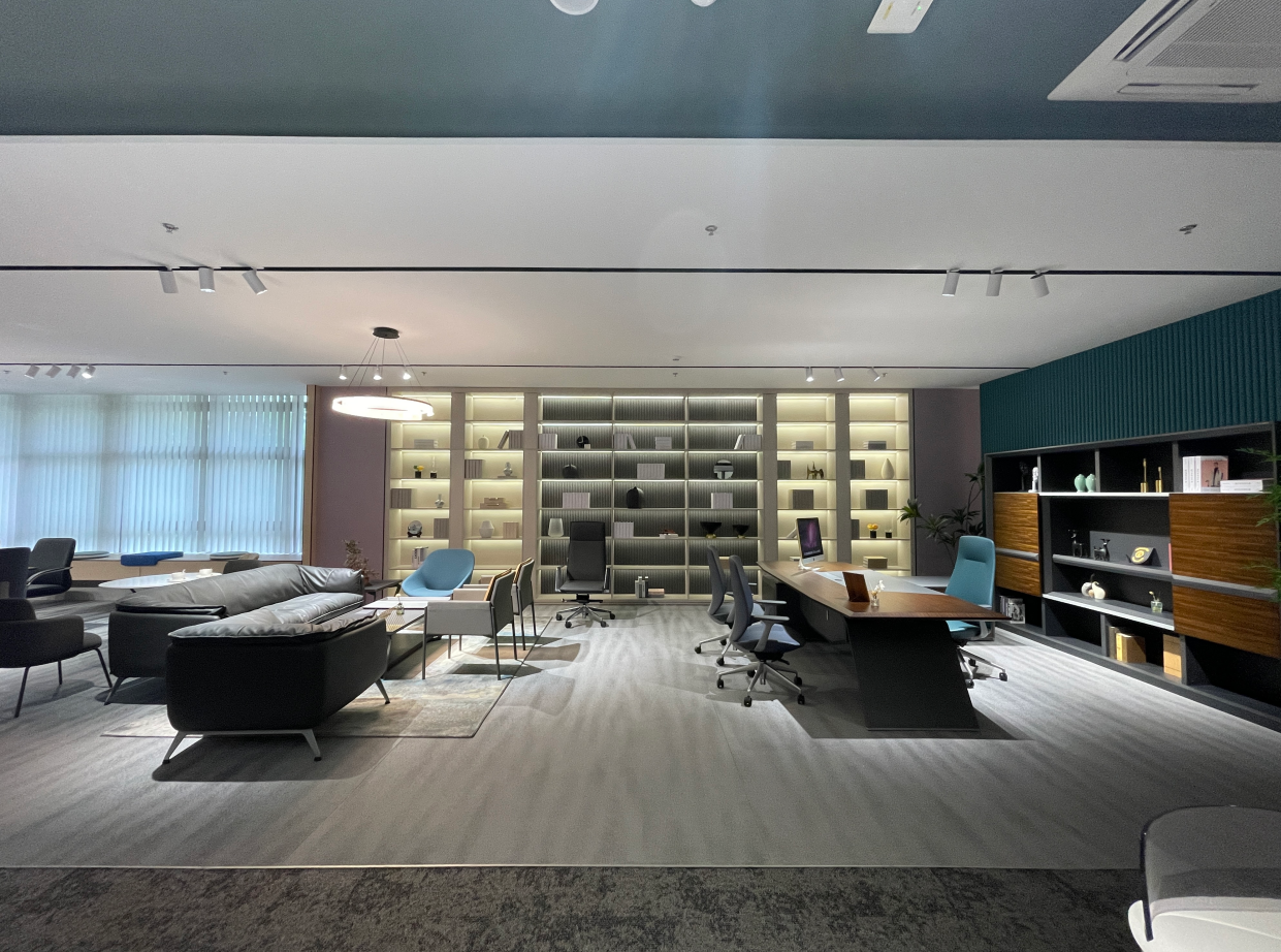 總經(jīng)理辦公桌椅及沙發(fā)